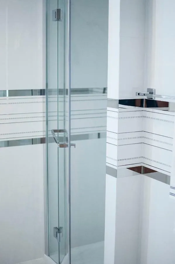 Cracow Jacuzzi Apartments - Silver Room Krakow