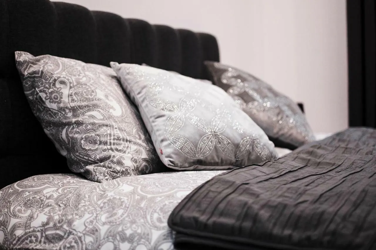 Cracow Jacuzzi Apartments - Silver Room Krakow