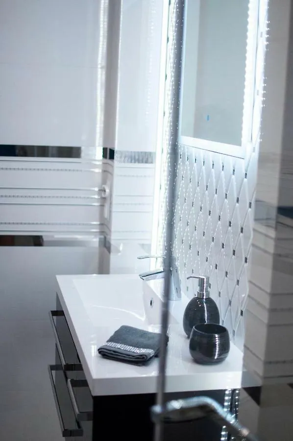 Cracow Jacuzzi Apartments - Silver Room Krakow 0*,